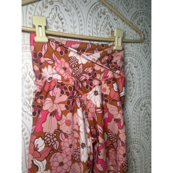 Aerie OFFLINE Floral Bike Shorts Brown Pink White Retro Yoga Athletic S - Picture 3 of 11